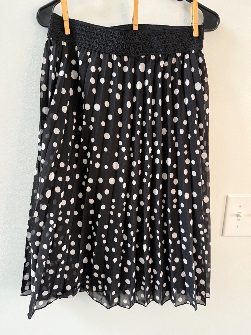 Metro Wear Black White Polka Dot Pleated Chiffon Midi Skirt M Elastic Waist
